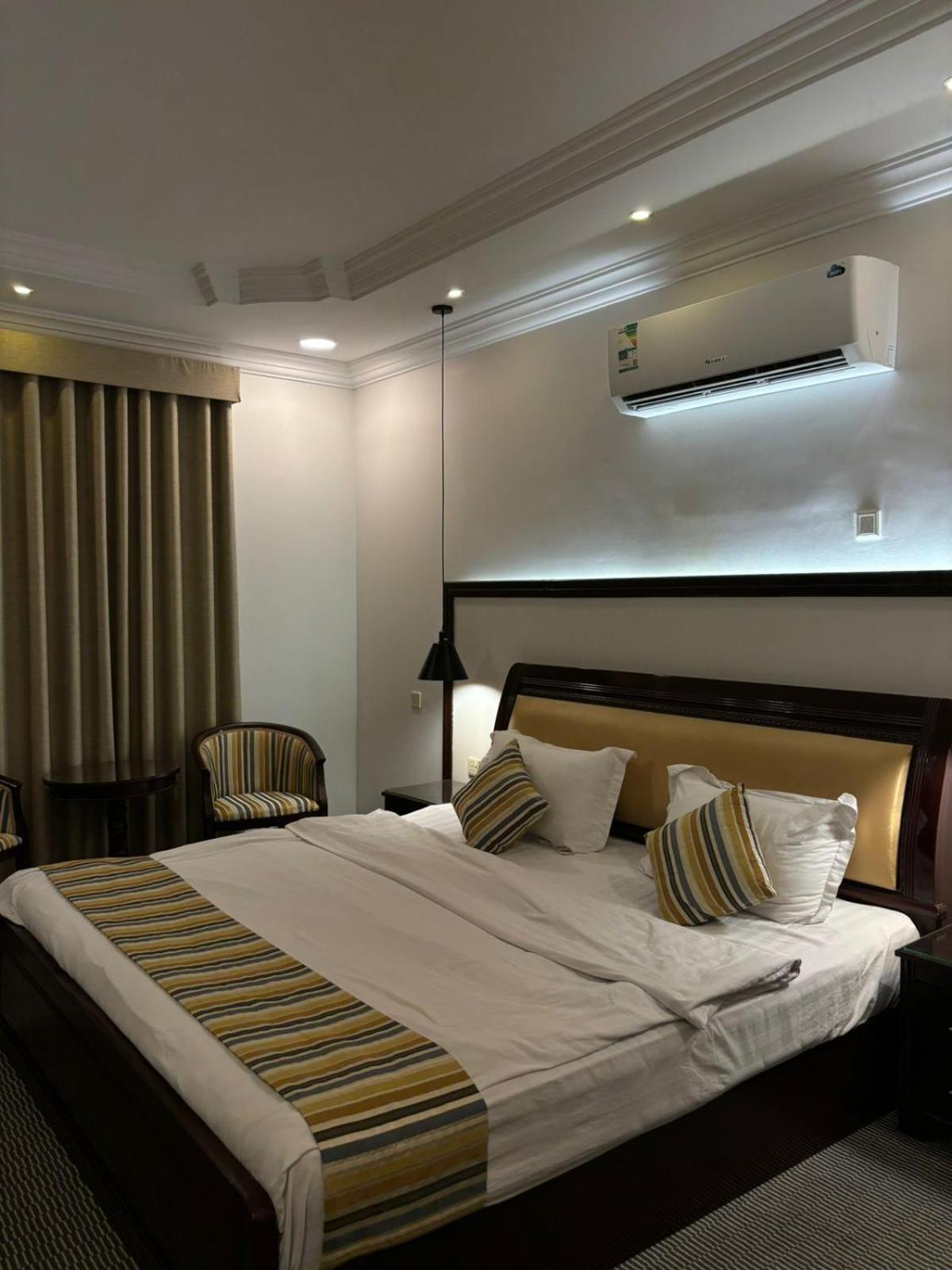 Al Mokhmalia Serviced Apartments Медина Екстериор снимка