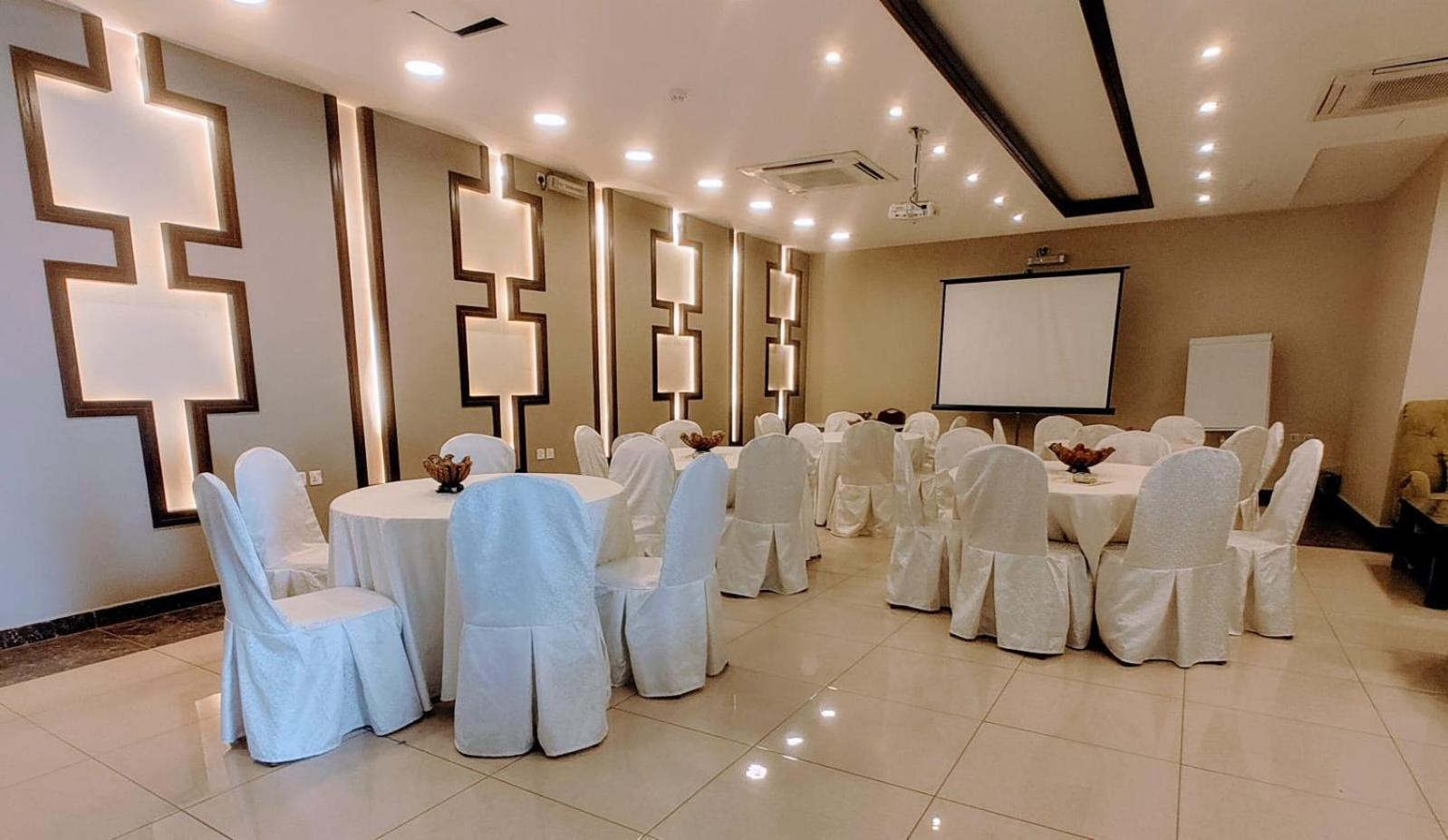 Al Mokhmalia Serviced Apartments Медина Екстериор снимка