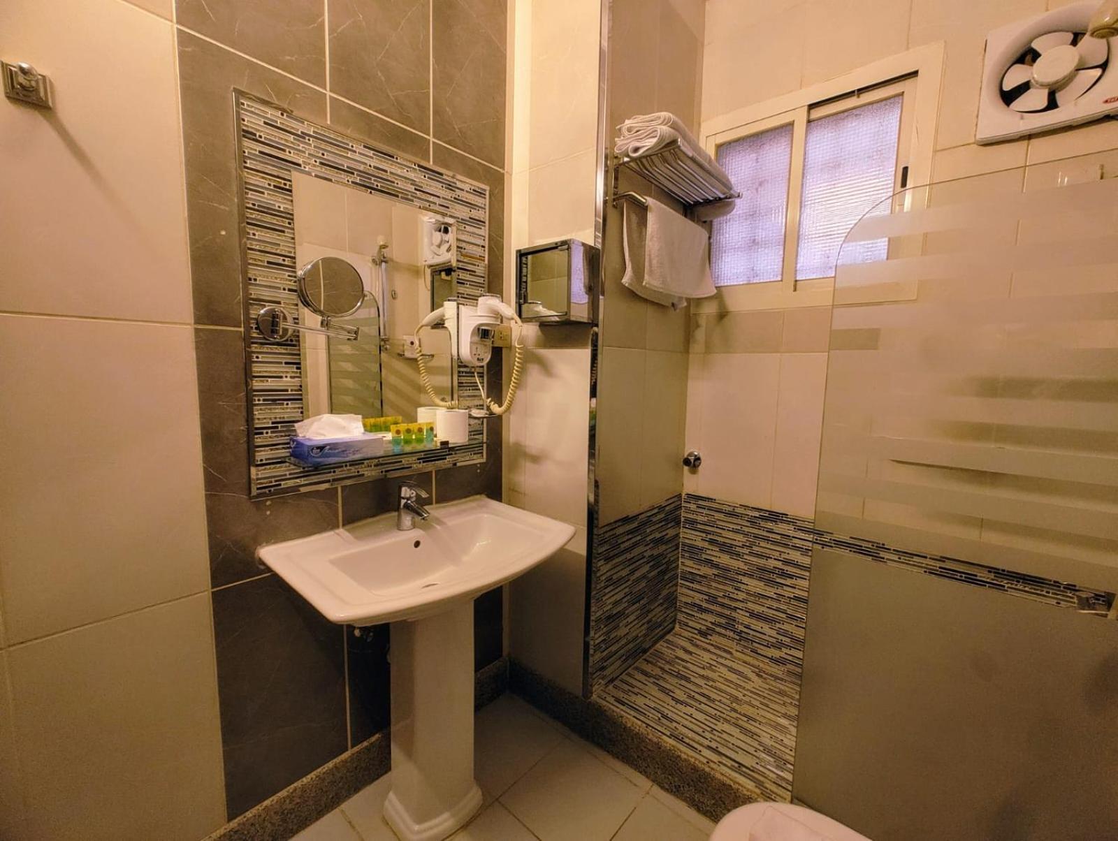 Al Mokhmalia Serviced Apartments Медина Екстериор снимка