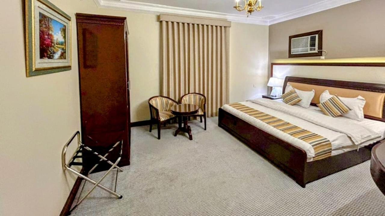 Al Mokhmalia Serviced Apartments Медина Екстериор снимка